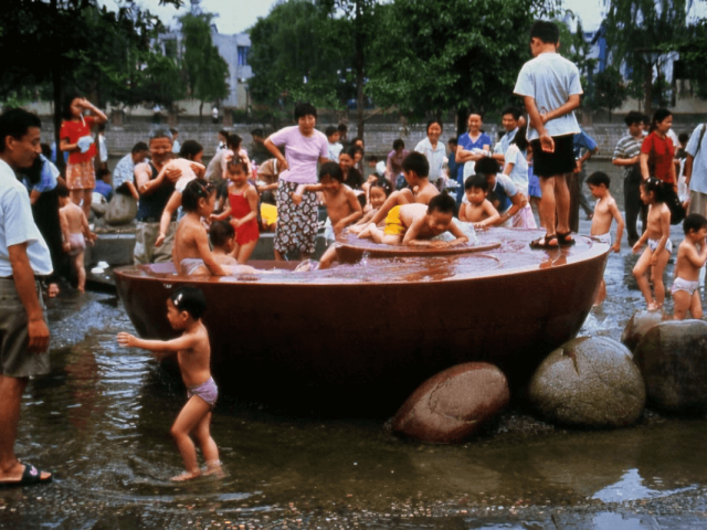 Living Water Garden: Celebration sculpture, 1998 (Chengdu, China)