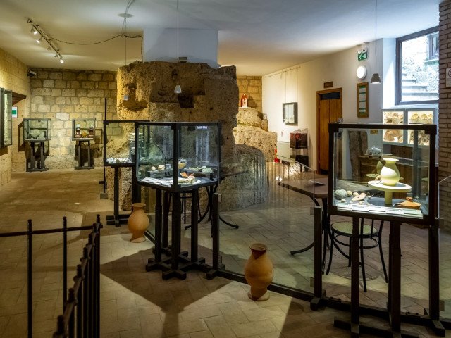 The medieval pottery workshop, Room "A", © Marco Sciarra