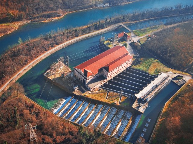 Bird's eye view of the "Angelo Bertini" hydroelectric power plant, built between 1895 and 1898 by the Edison company, Cornate d'Adda. Credits: Mario Donadoni