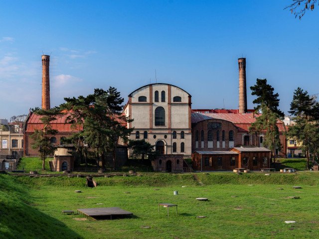 Main operations building / Wastewater treatment plant in Bubenec. Archive of Továrna z.ú. company