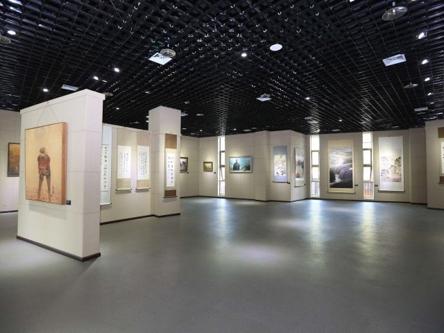 Exhibition of Calligraphy and Paintings, YRM 2012 (© YRM/Zhu Weidong)